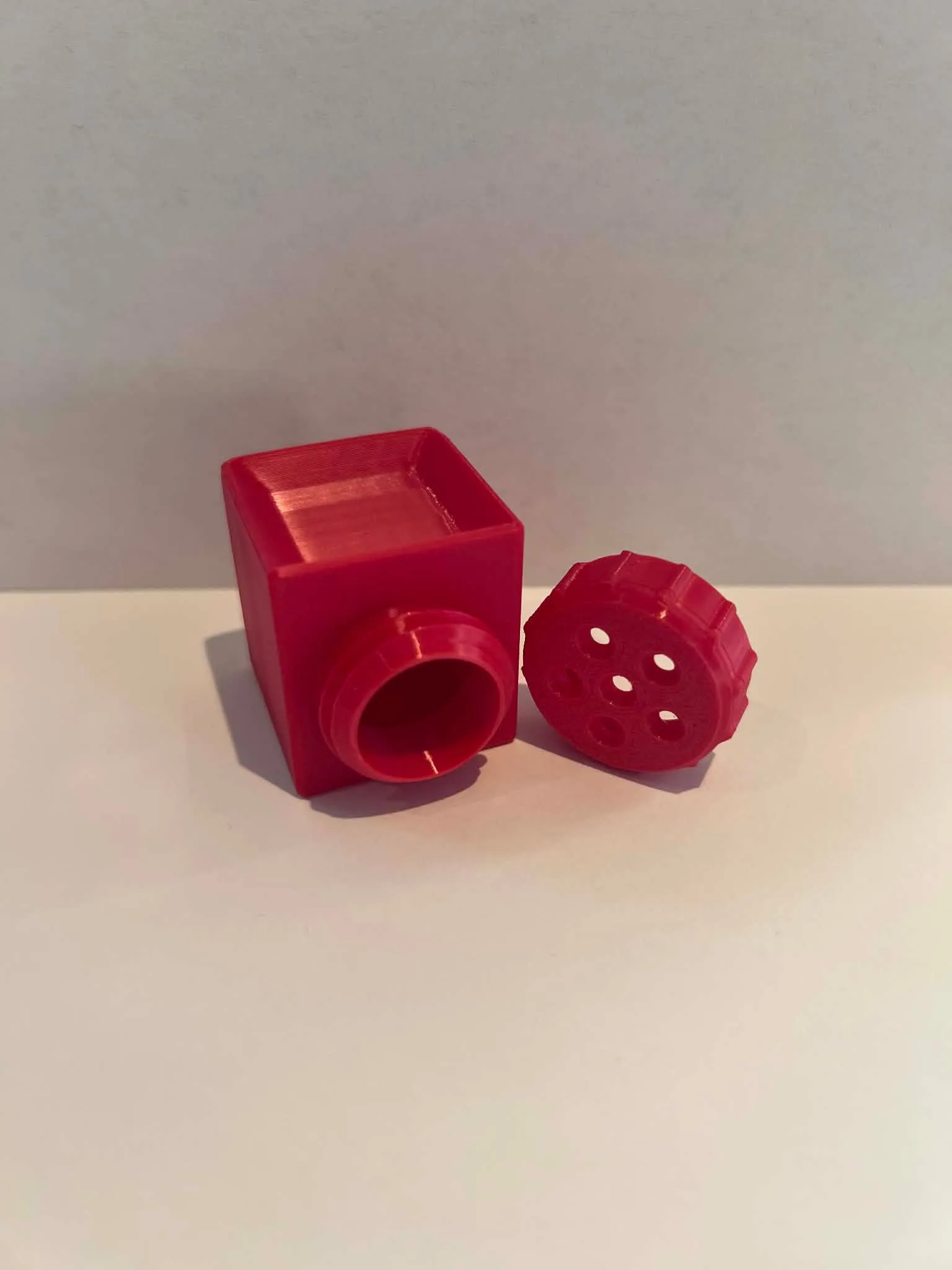Bilde 4: Nosework Kube i rød